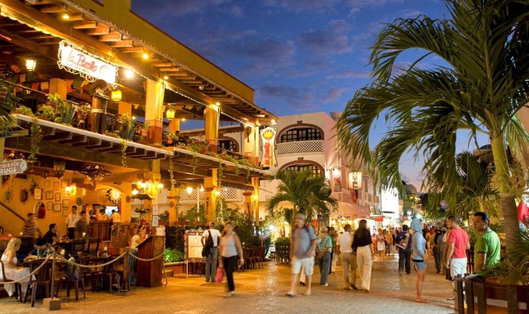 The Boat Condo By Andiani Travel Playa del Carmen Esterno foto